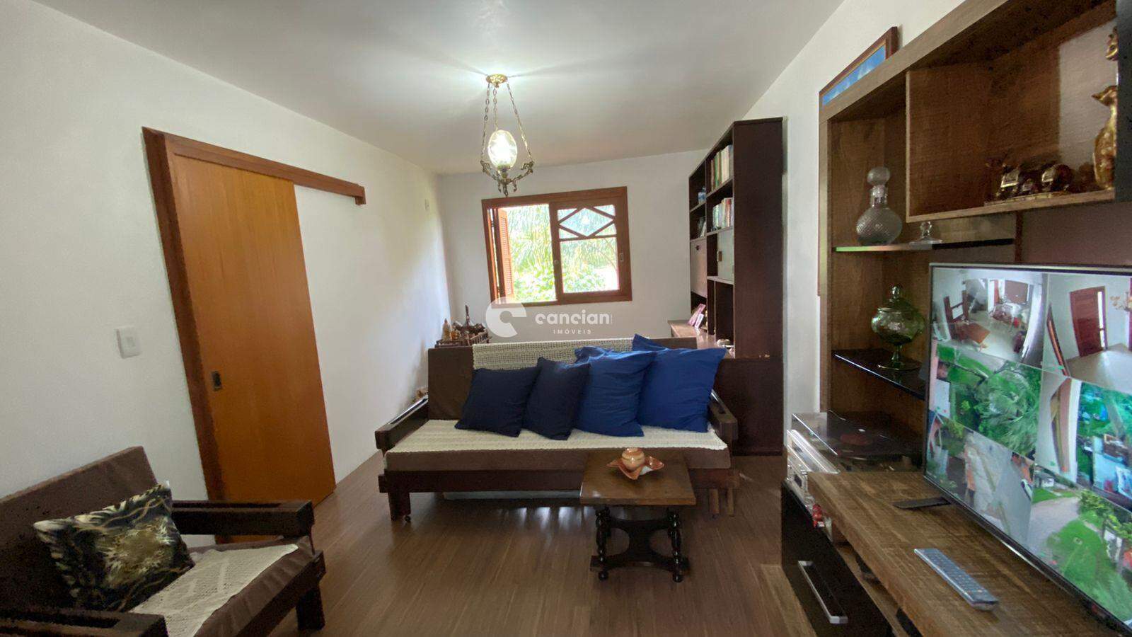 Casa à venda no Caturrita: 