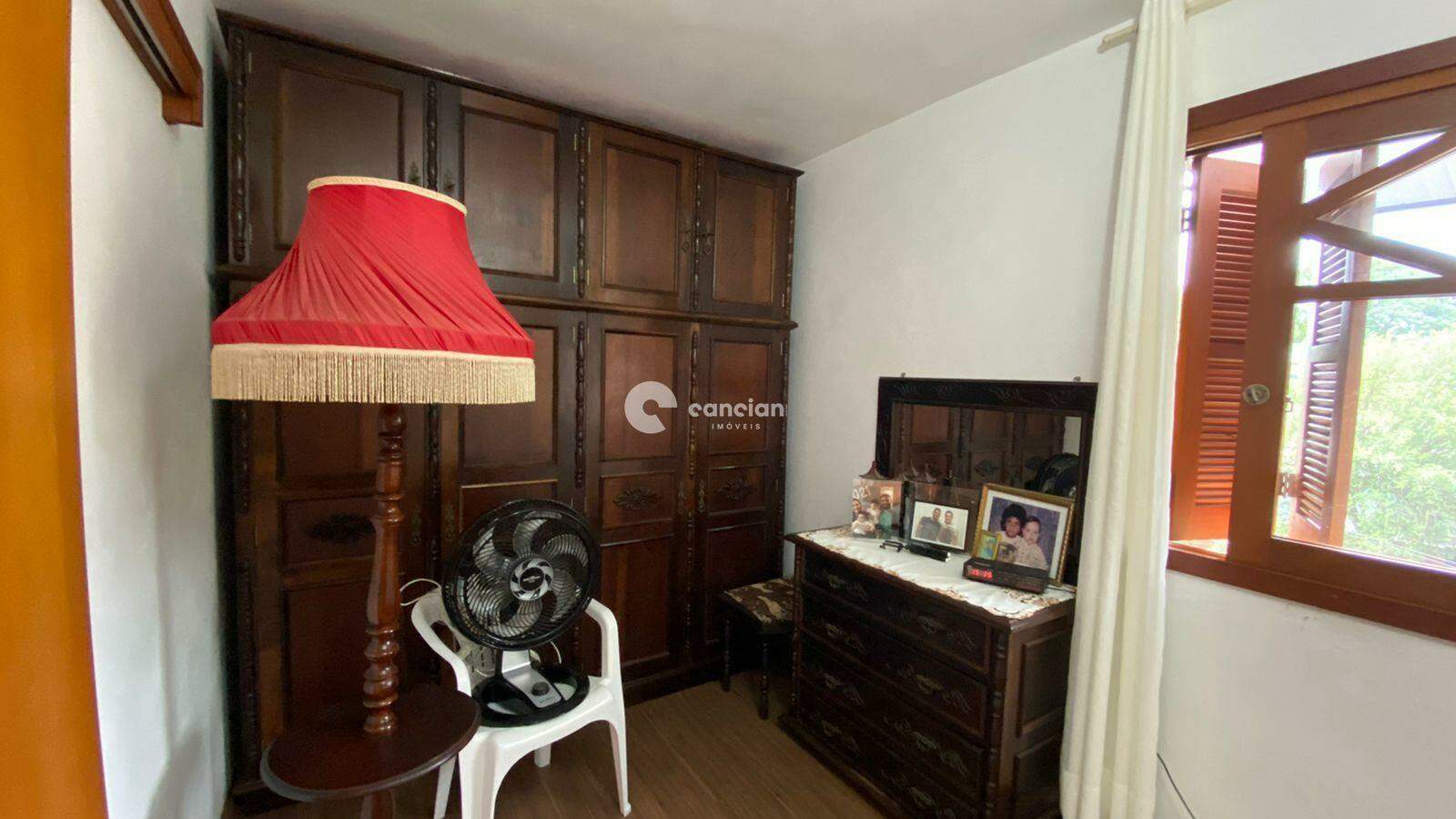 Casa à venda no Caturrita: 