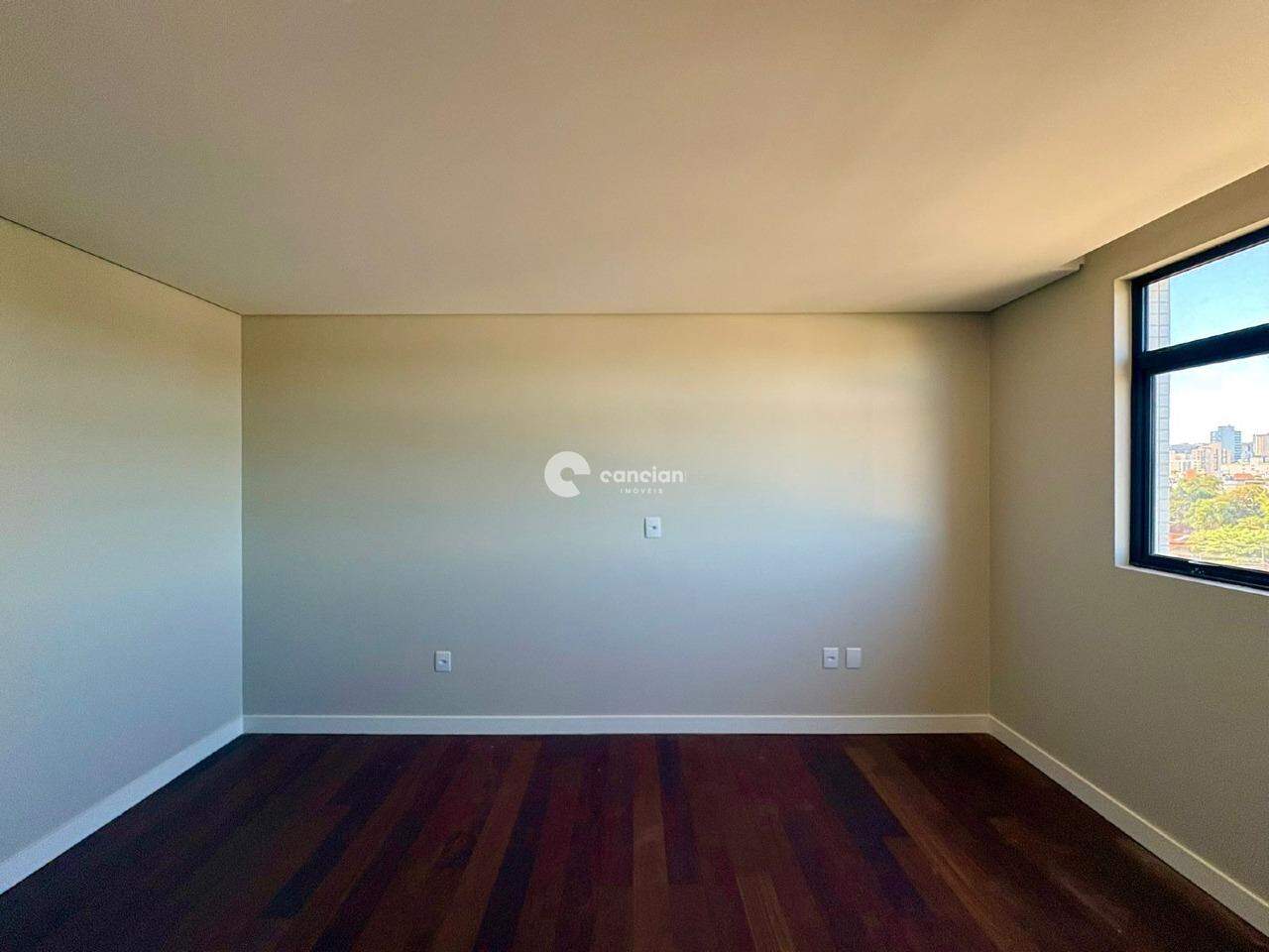 Apartamento à venda no Nossa Senhora Medianeira: 