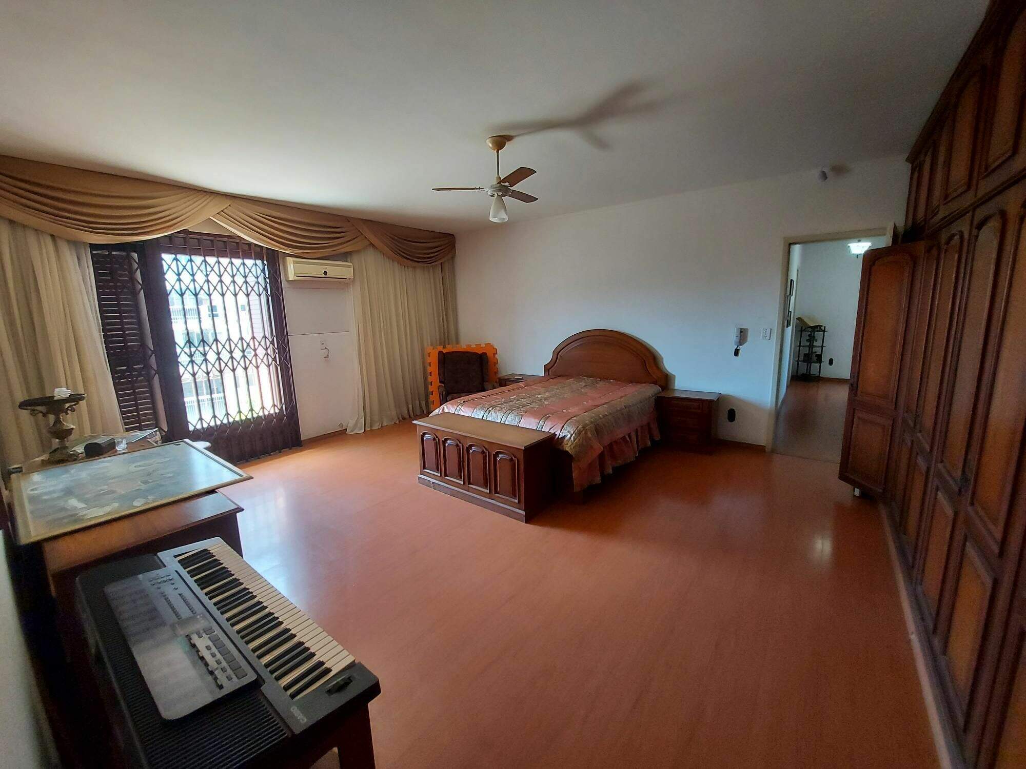 Casa à venda no Centro: 