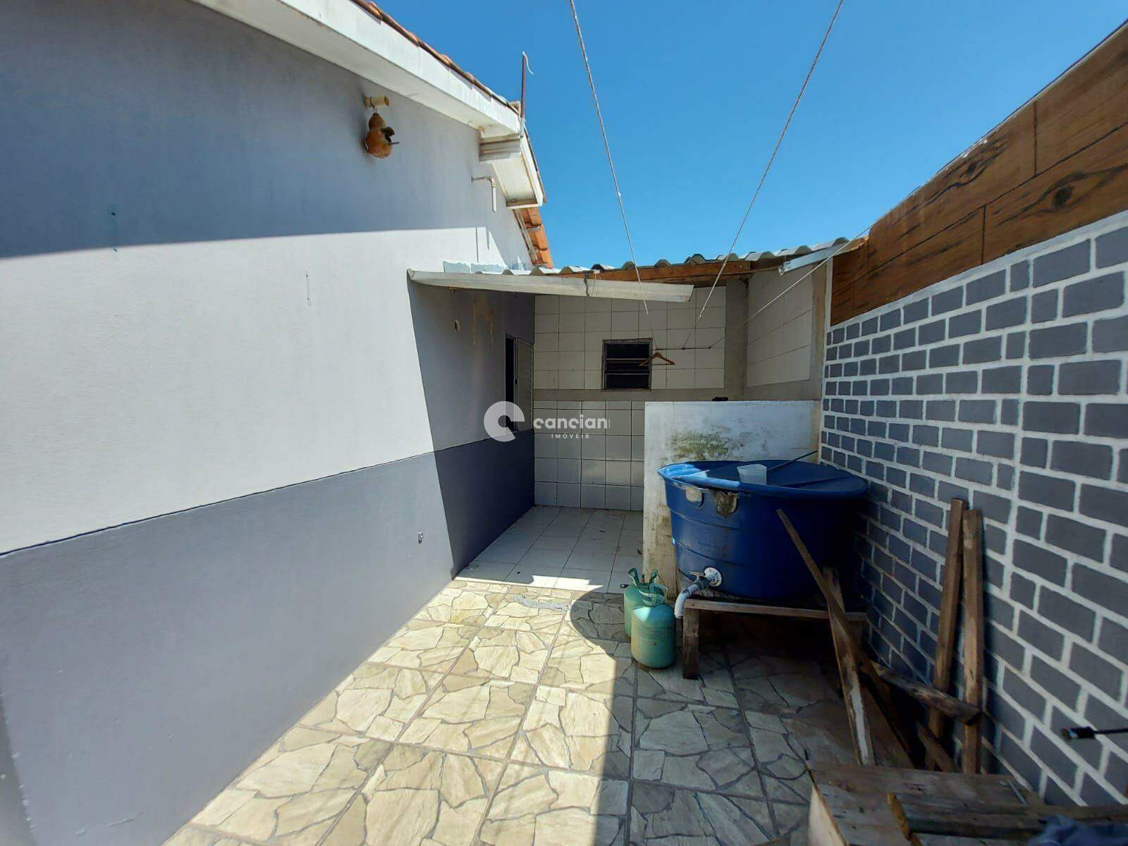 Casa à venda no Camobi: 