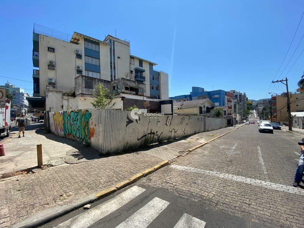 Terreno à venda no Centro: 