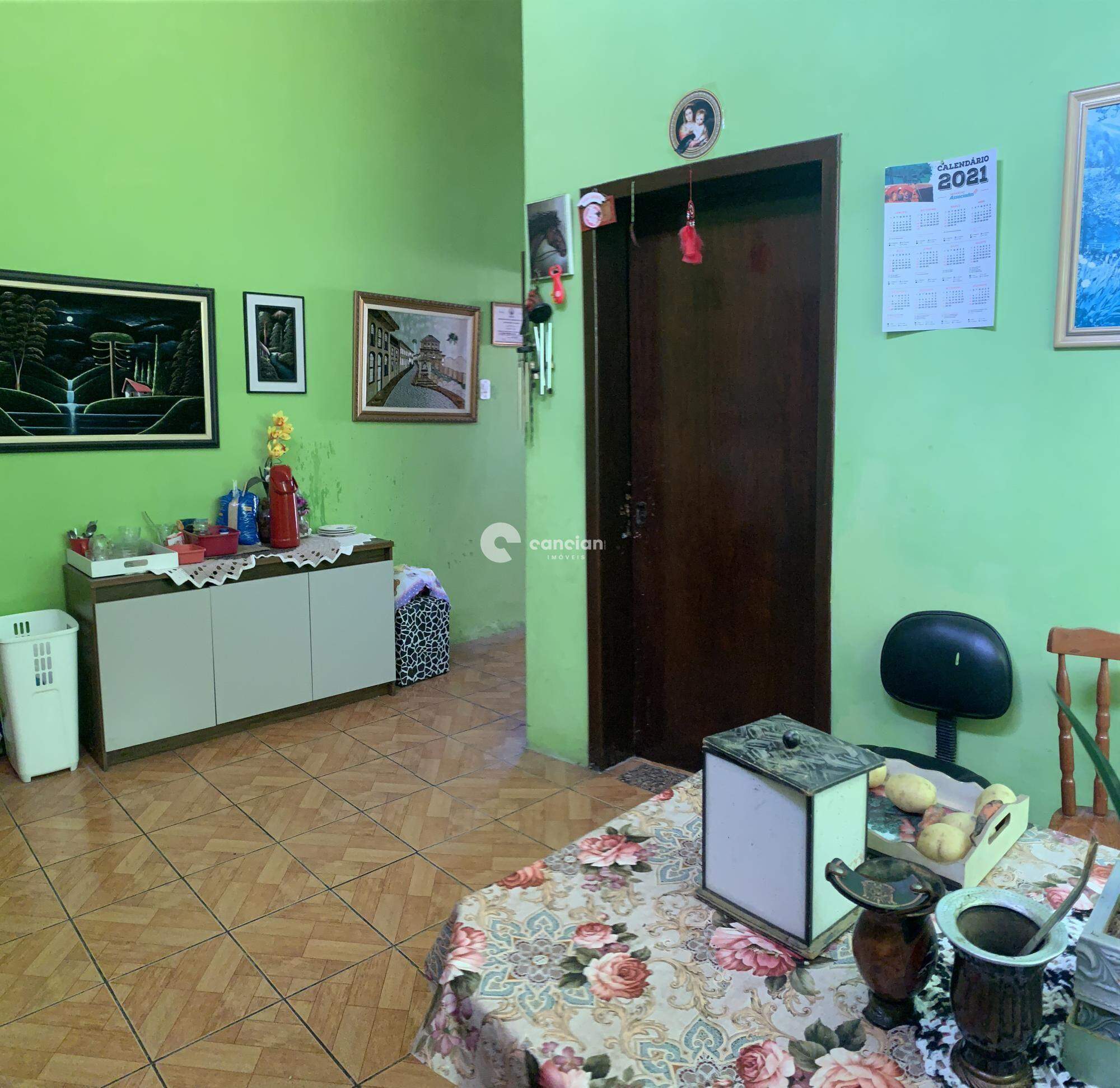 Casa à venda no Centro: 