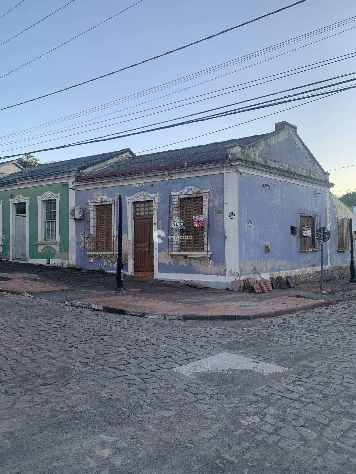 Casa à venda no Centro: 