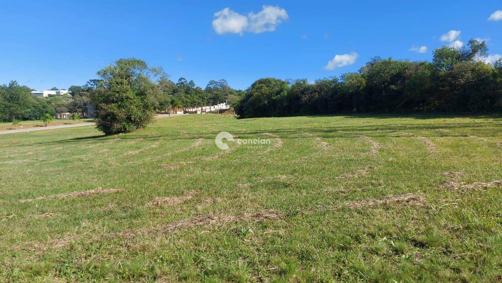 Terreno à venda no Parque Serrano: 