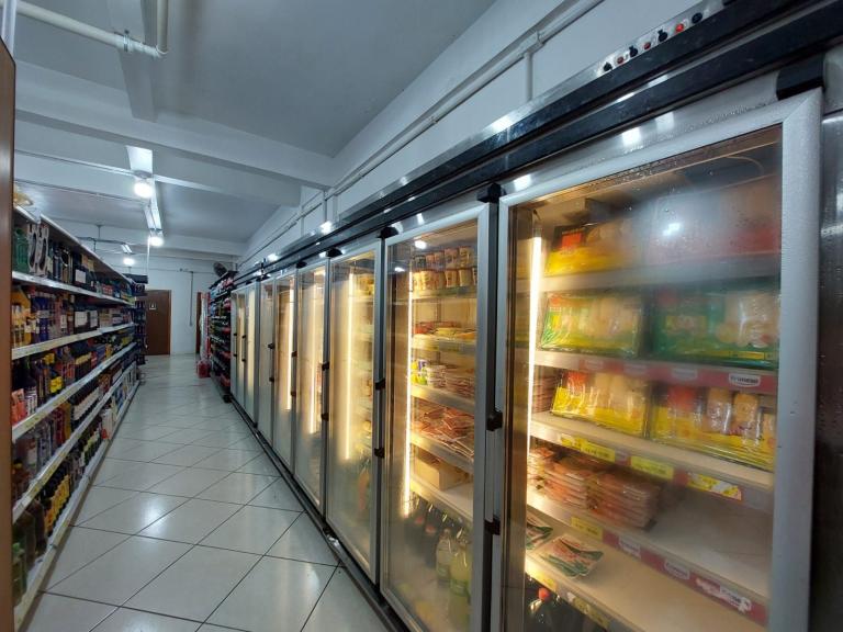 Prédio Comercial à venda no Boi Morto: 