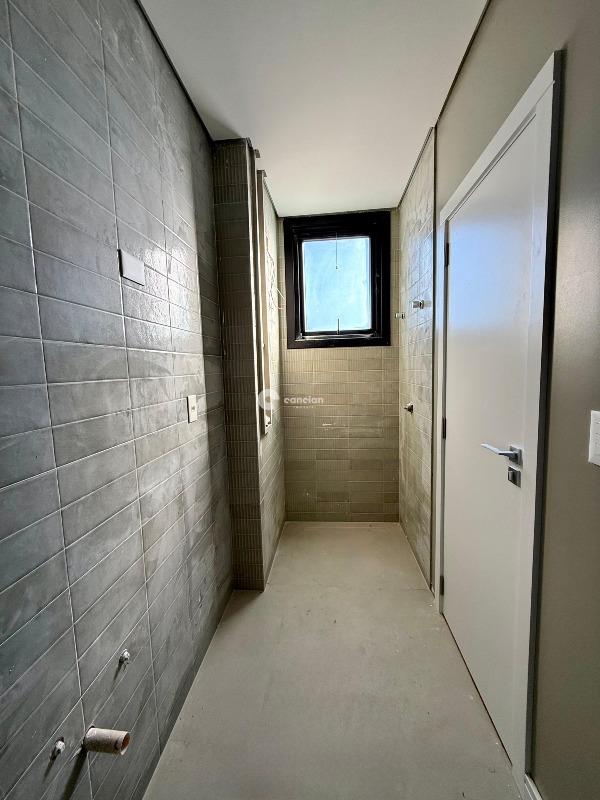 Casa de Condomínio à venda no Tomazetti: 