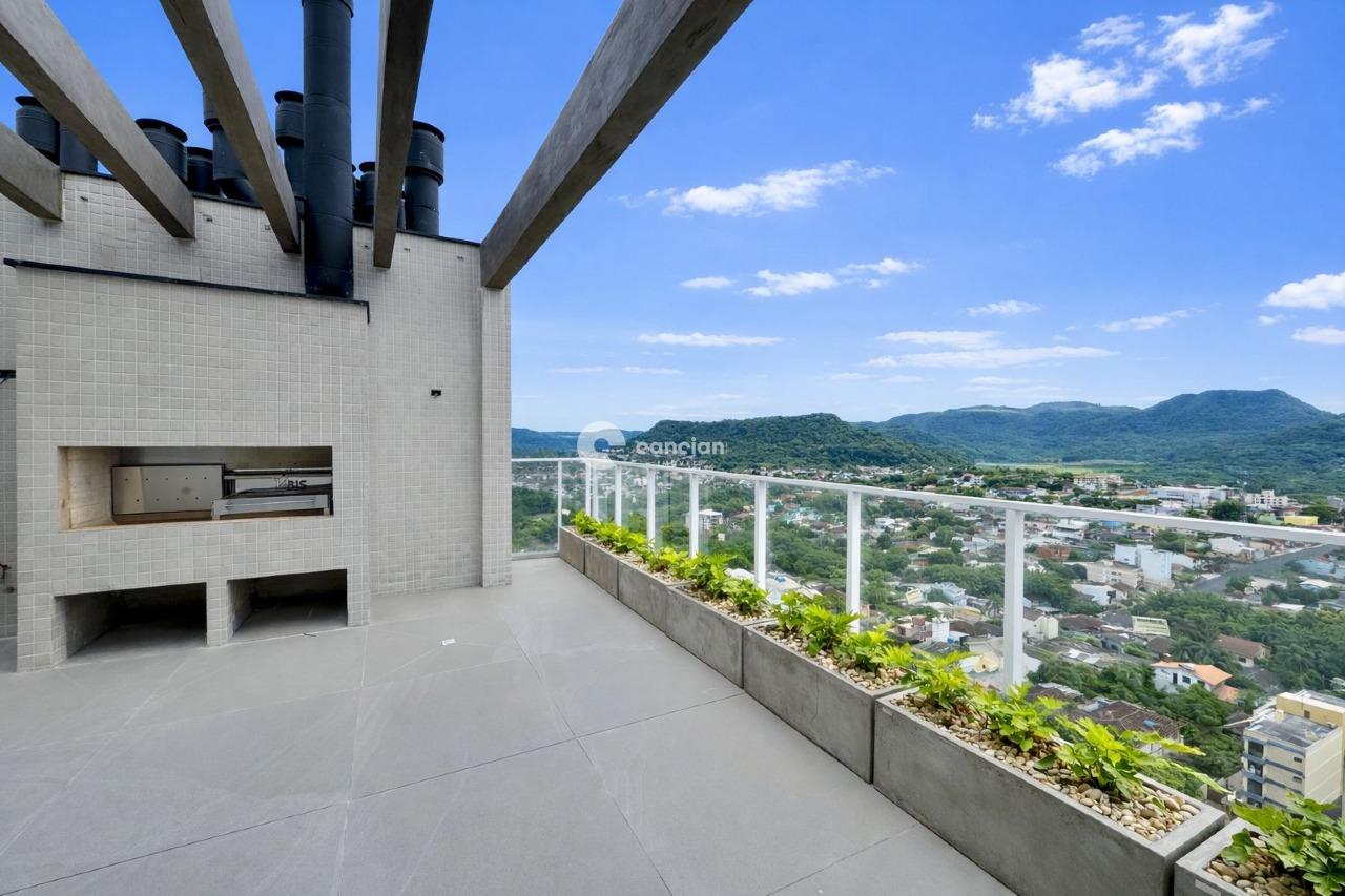 Apartamento à venda no Menino Jesus: 