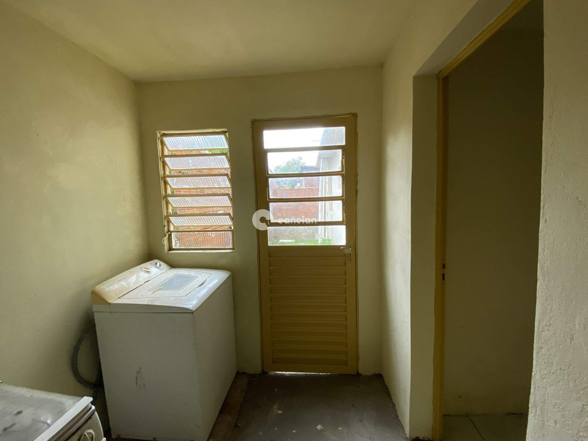 Casa à venda no Juscelino Kubitschek: 
