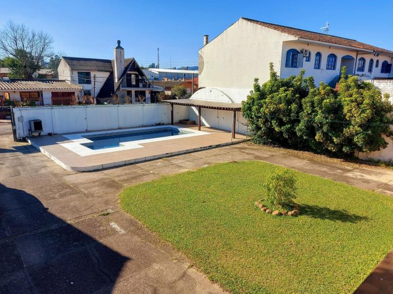 Casa à venda no Uglione: 