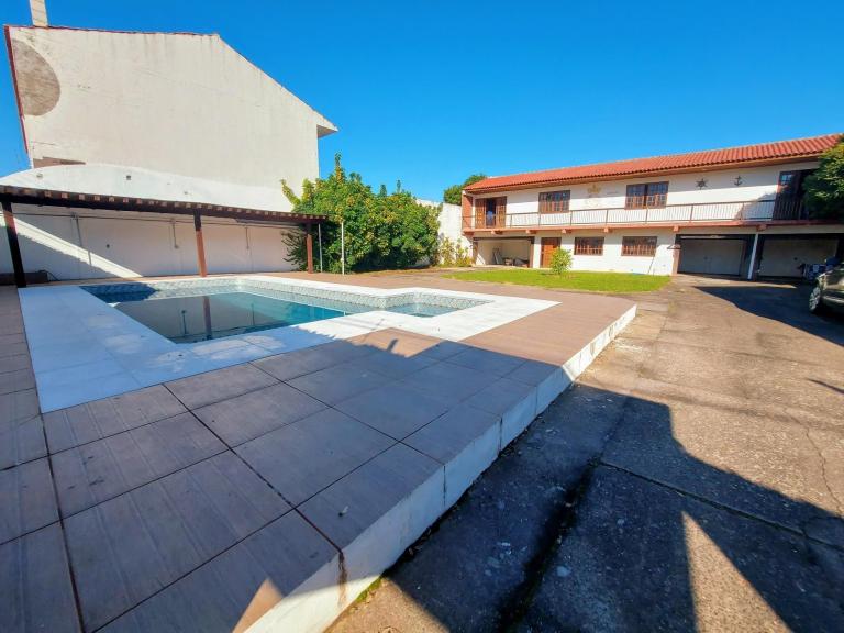 Casa à venda no Uglione: 