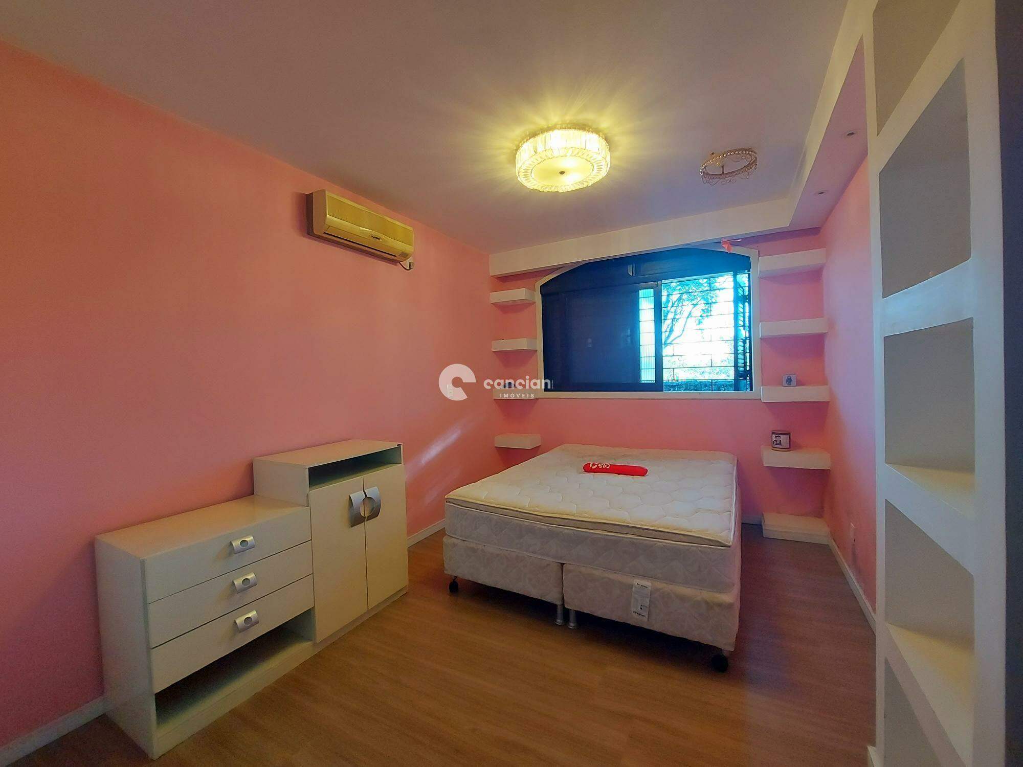 Casa à venda no Uglione: 