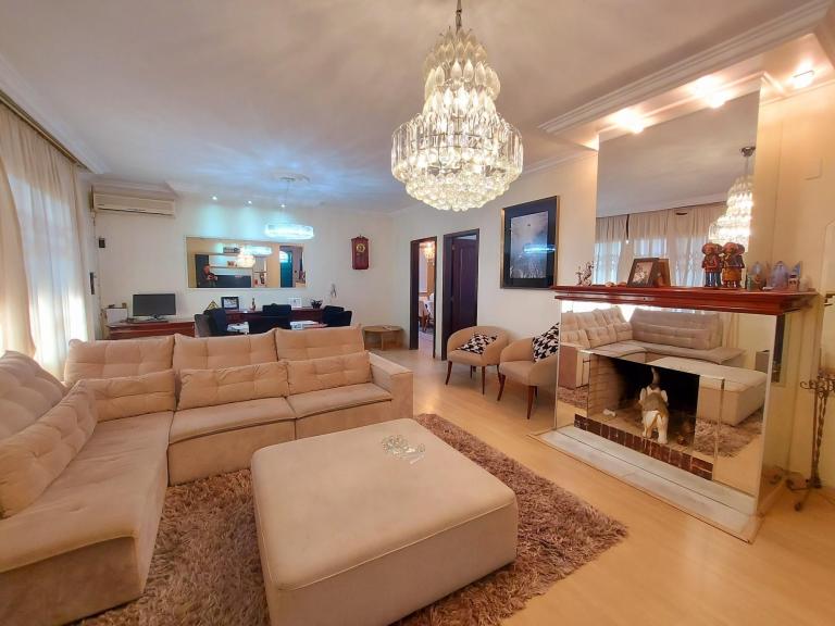 Casa à venda no Uglione: 