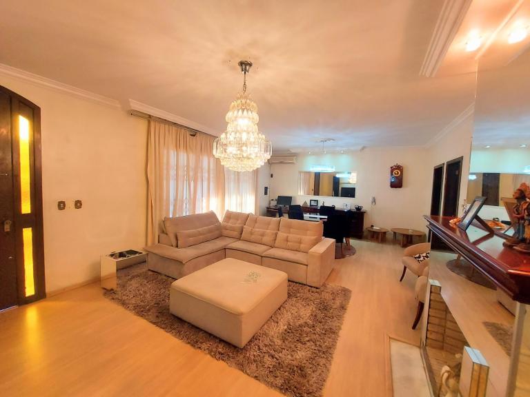 Casa à venda no Uglione: 