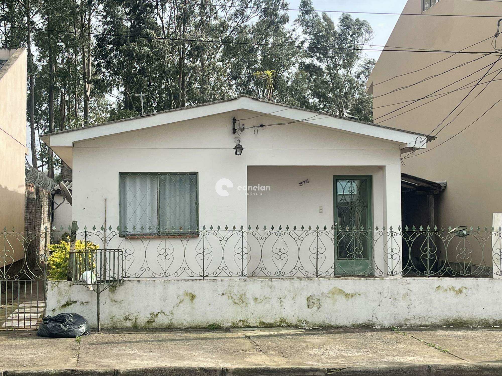Terreno à venda no Camobi: 