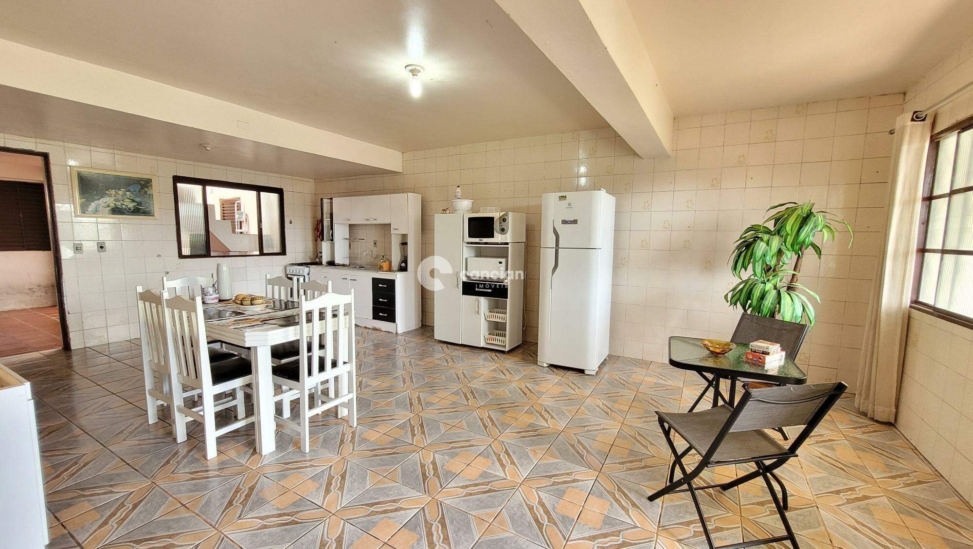 Casa à venda no Tancredo Neves: 