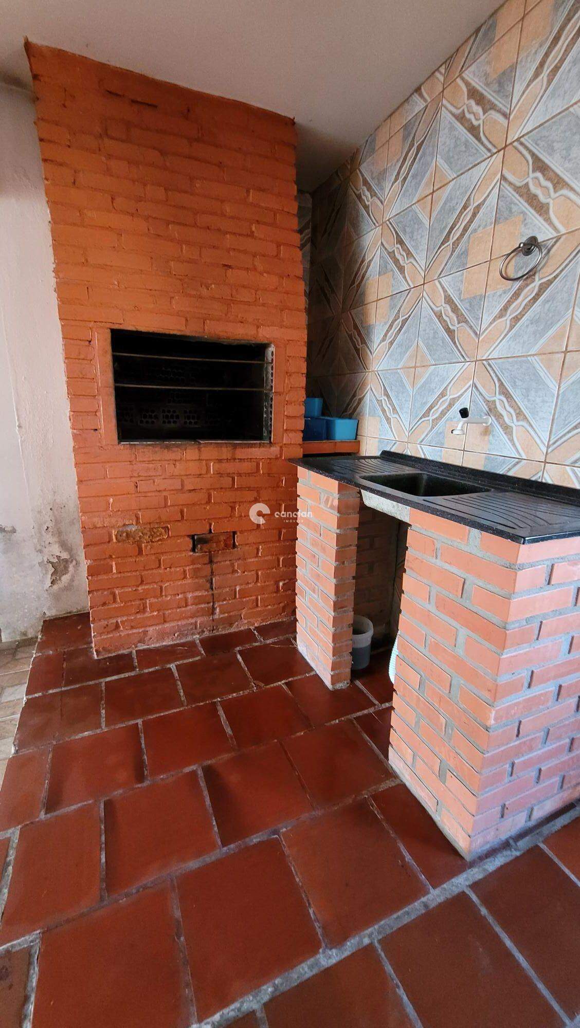 Casa à venda no Tancredo Neves: 