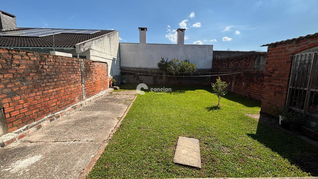 Casa à venda no Camobi: 