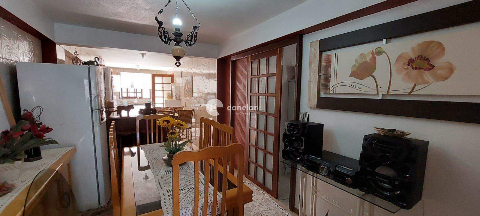 Casa à venda no Tancredo Neves: 