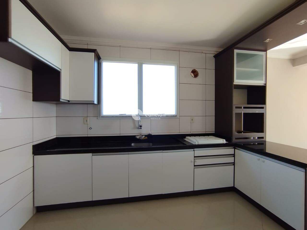 Apartamento à venda no Dom Antônio Reis: 