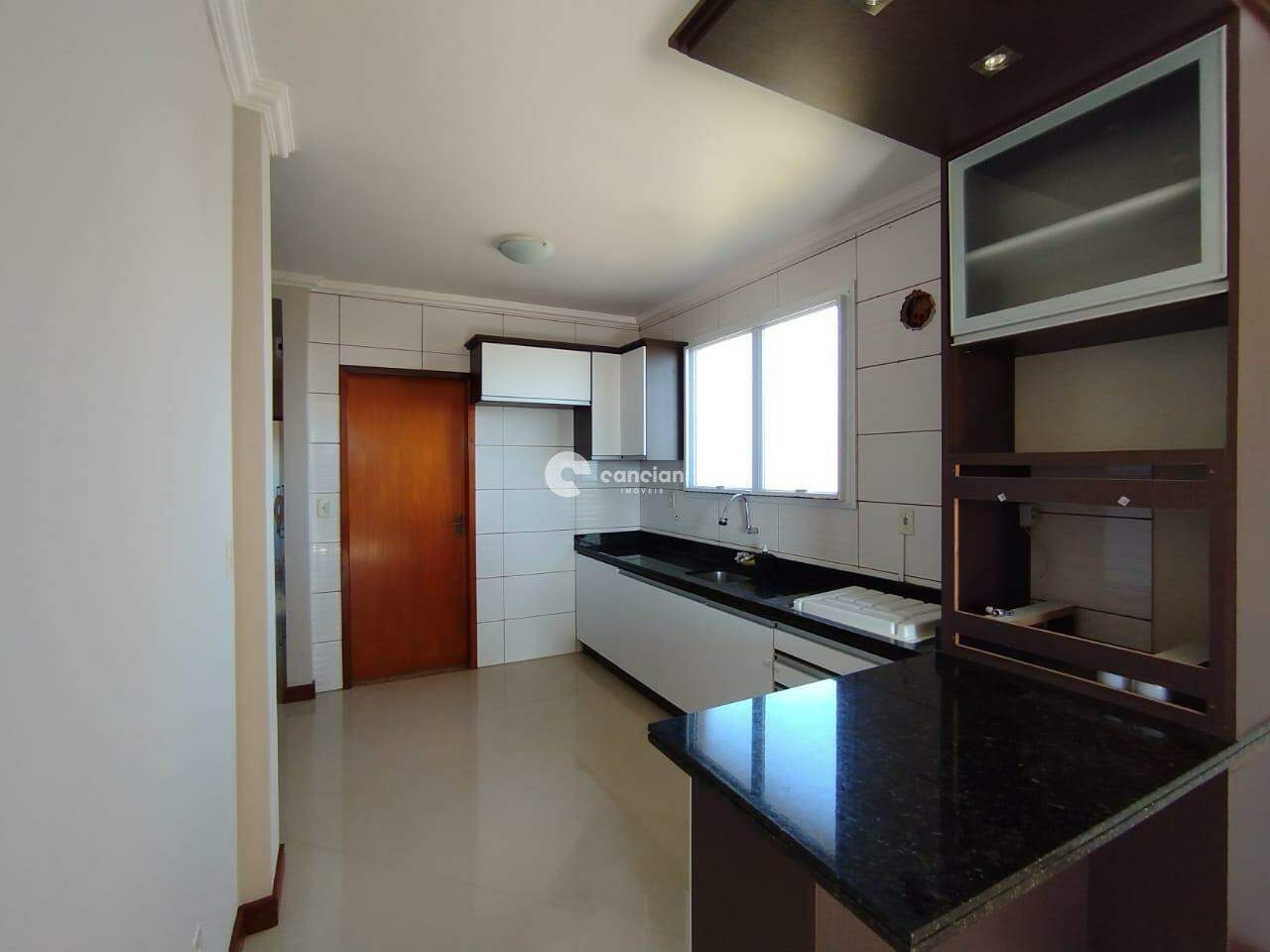 Apartamento à venda no Dom Antônio Reis: 