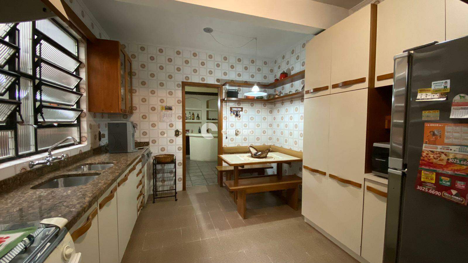 Casa à venda no Centro: