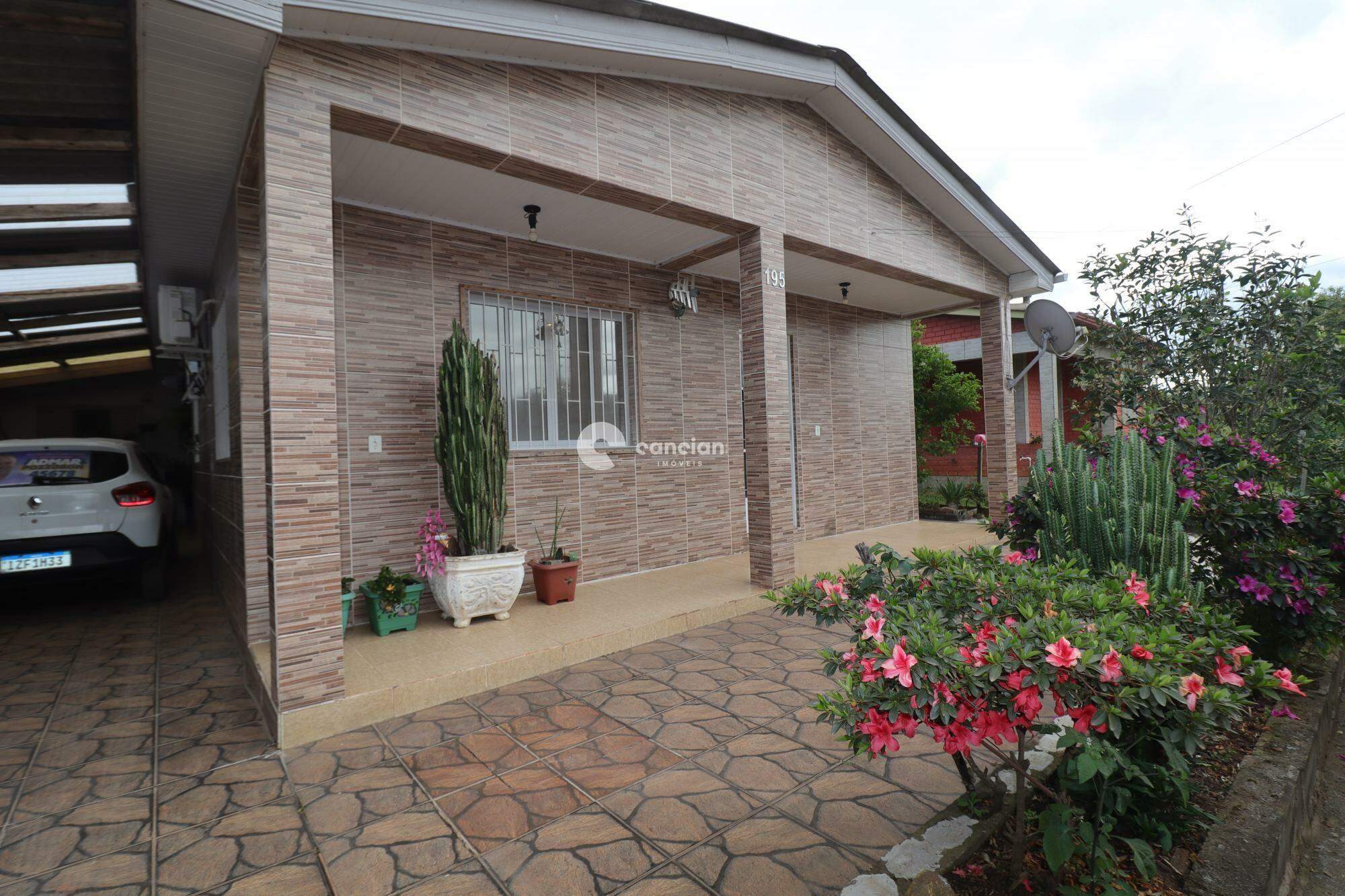 Casa à venda no Boca do Monte: 