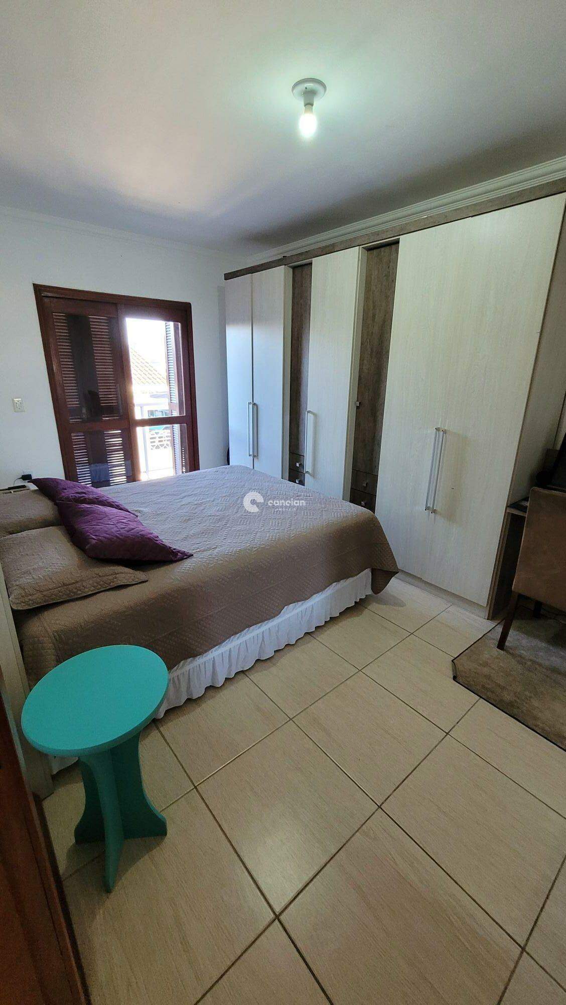 Casa de Condomínio à venda no Pinheiro Machado: