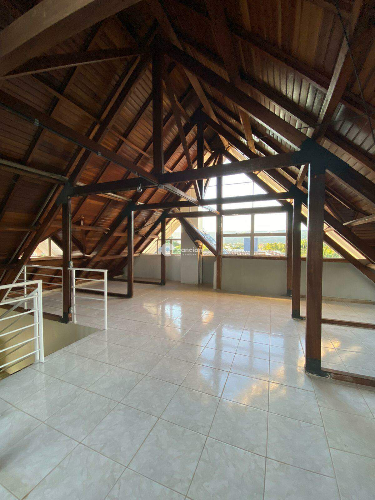 Casa à venda no Camobi: