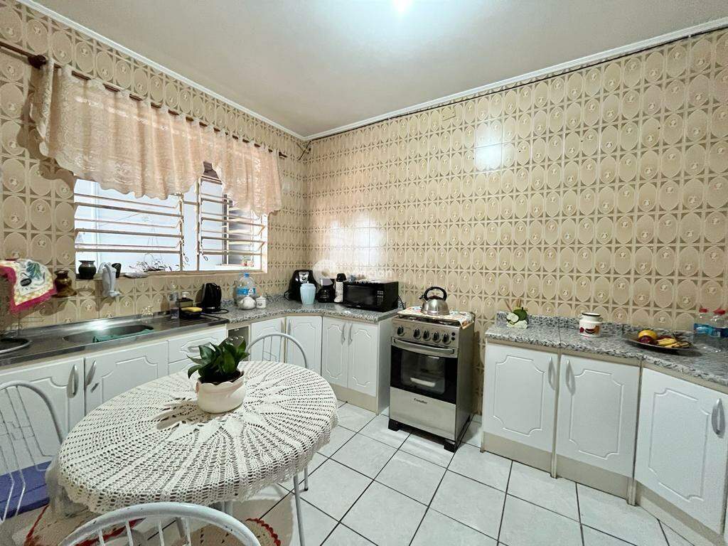 Casa à venda no Menino Jesus: 