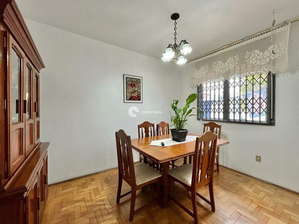 Casa à venda no Menino Jesus: 