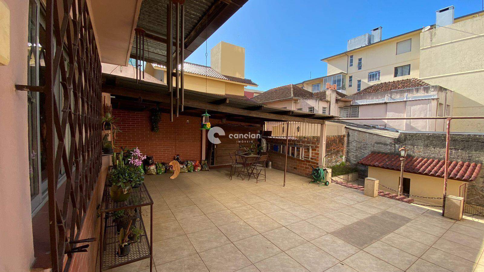 Casa à venda no Centro: