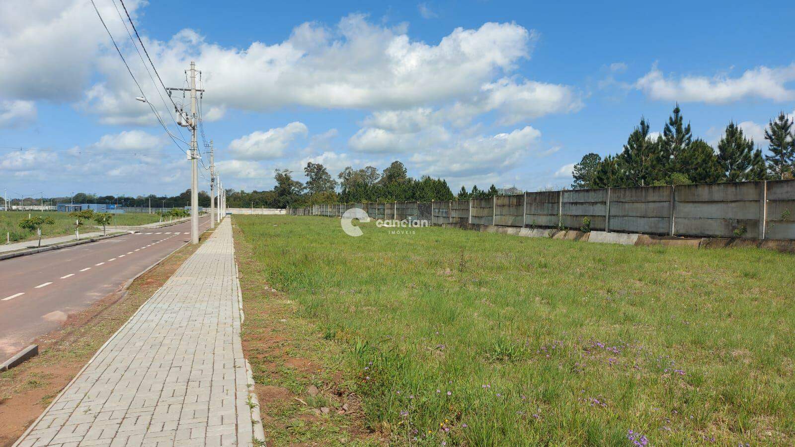 Terreno à venda no Camobi:
