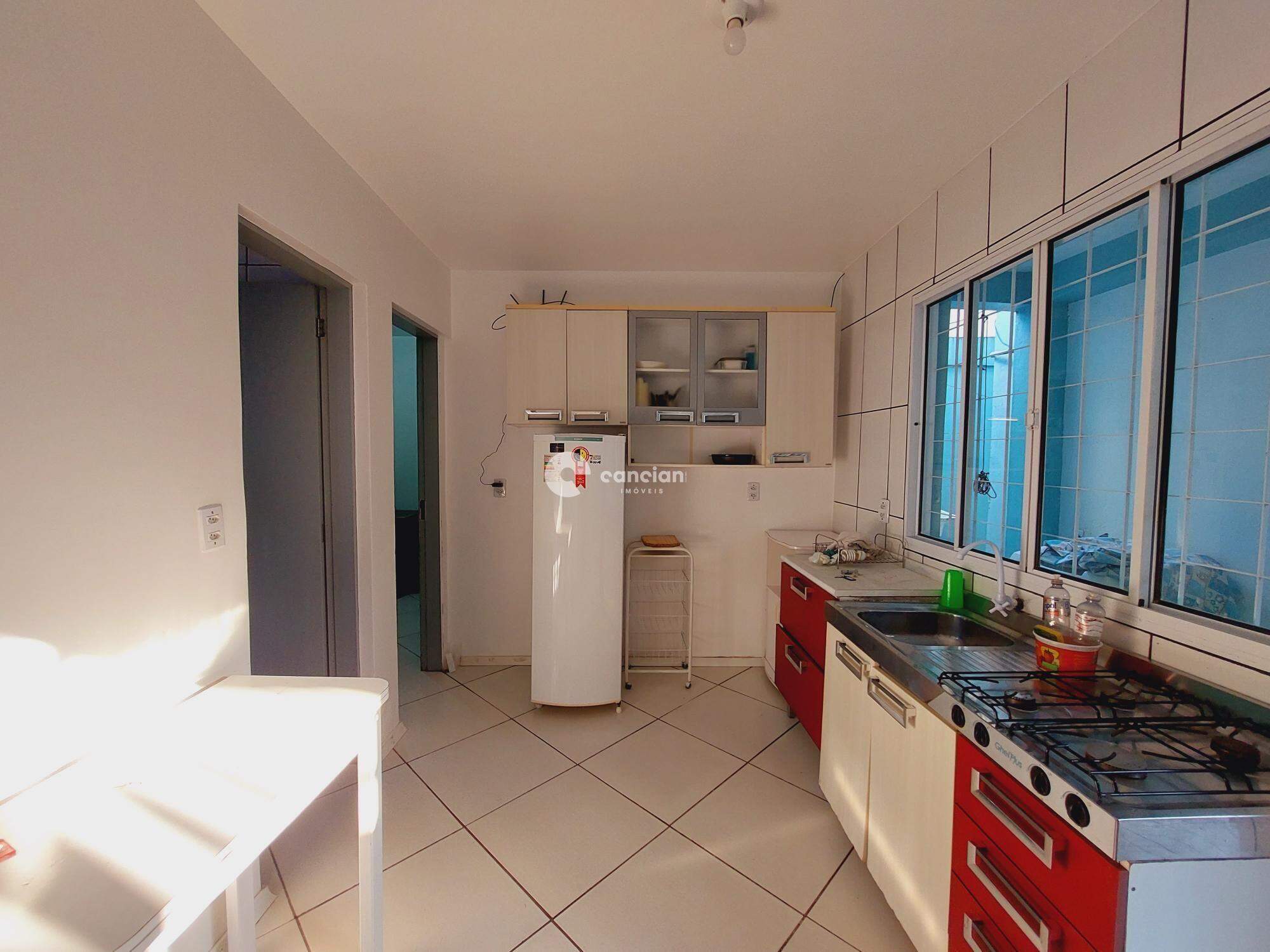 Casa à venda no Camobi: