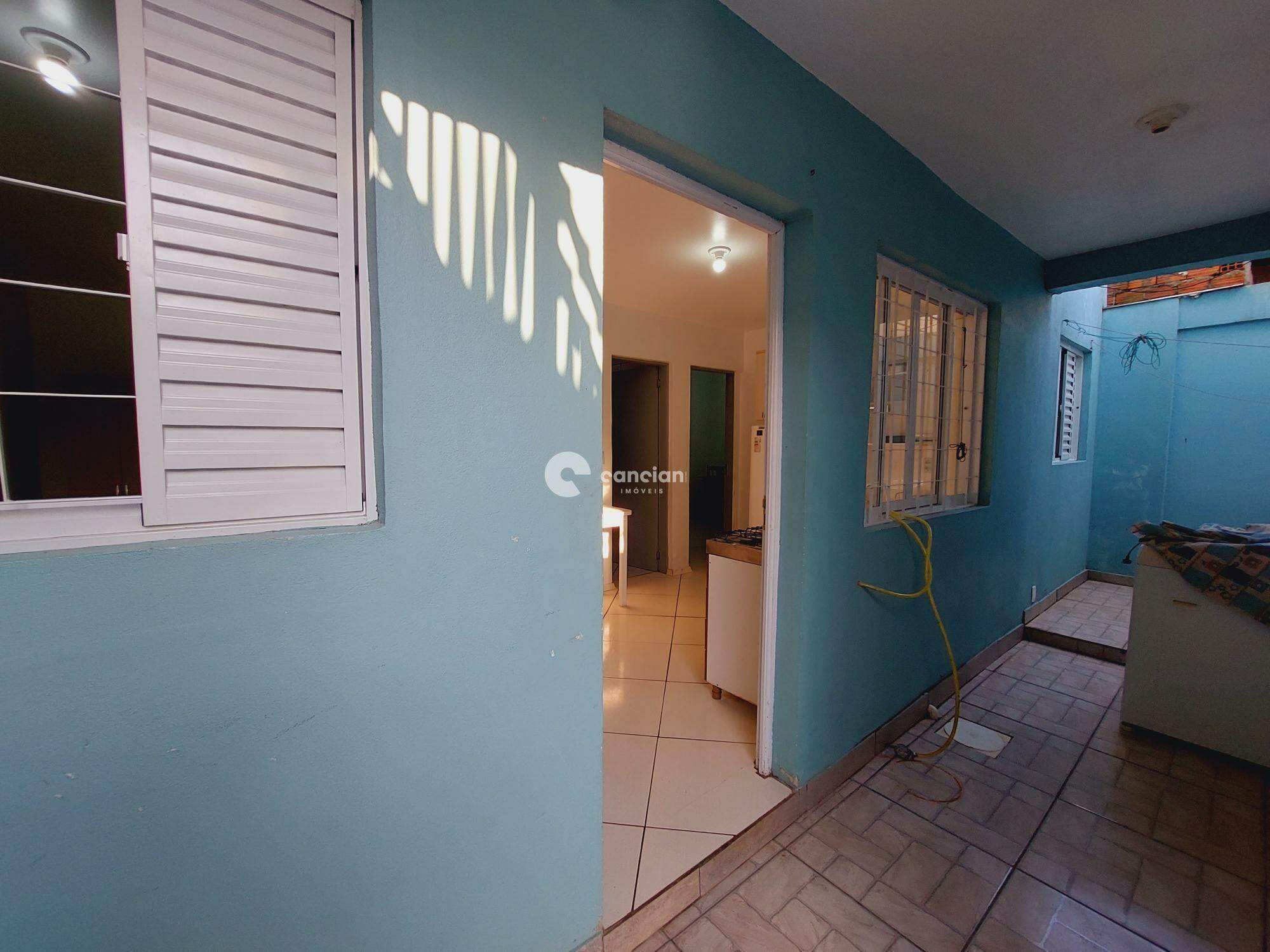 Casa à venda no Camobi: