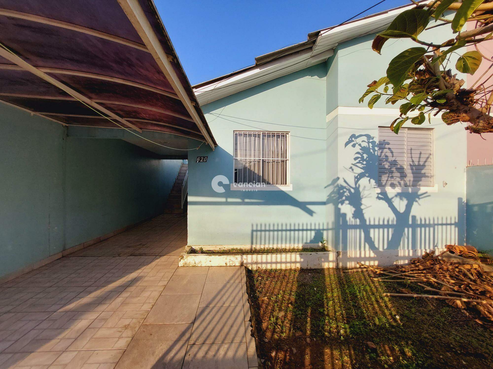 Casa à venda no Camobi: