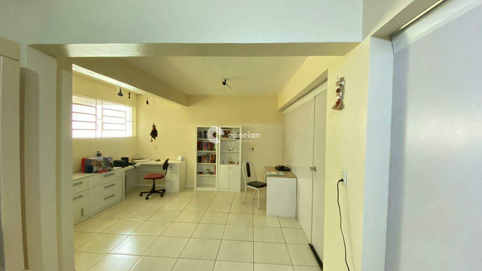 Casa à venda no Carolina: 
