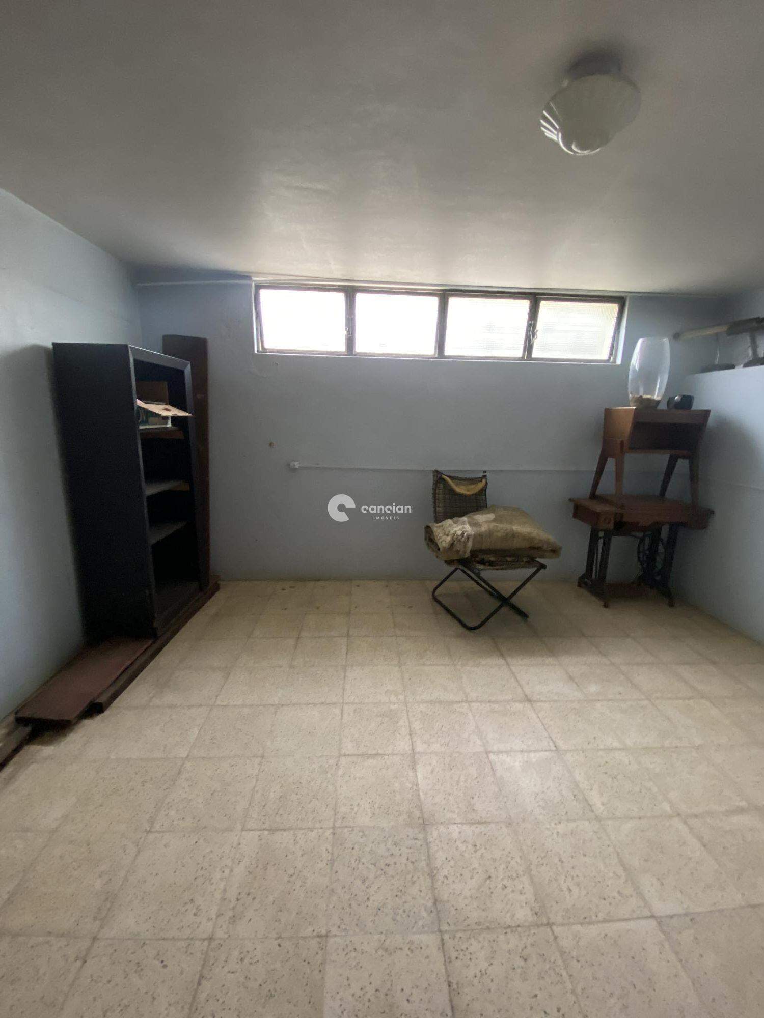 Casa à venda no Centro: 