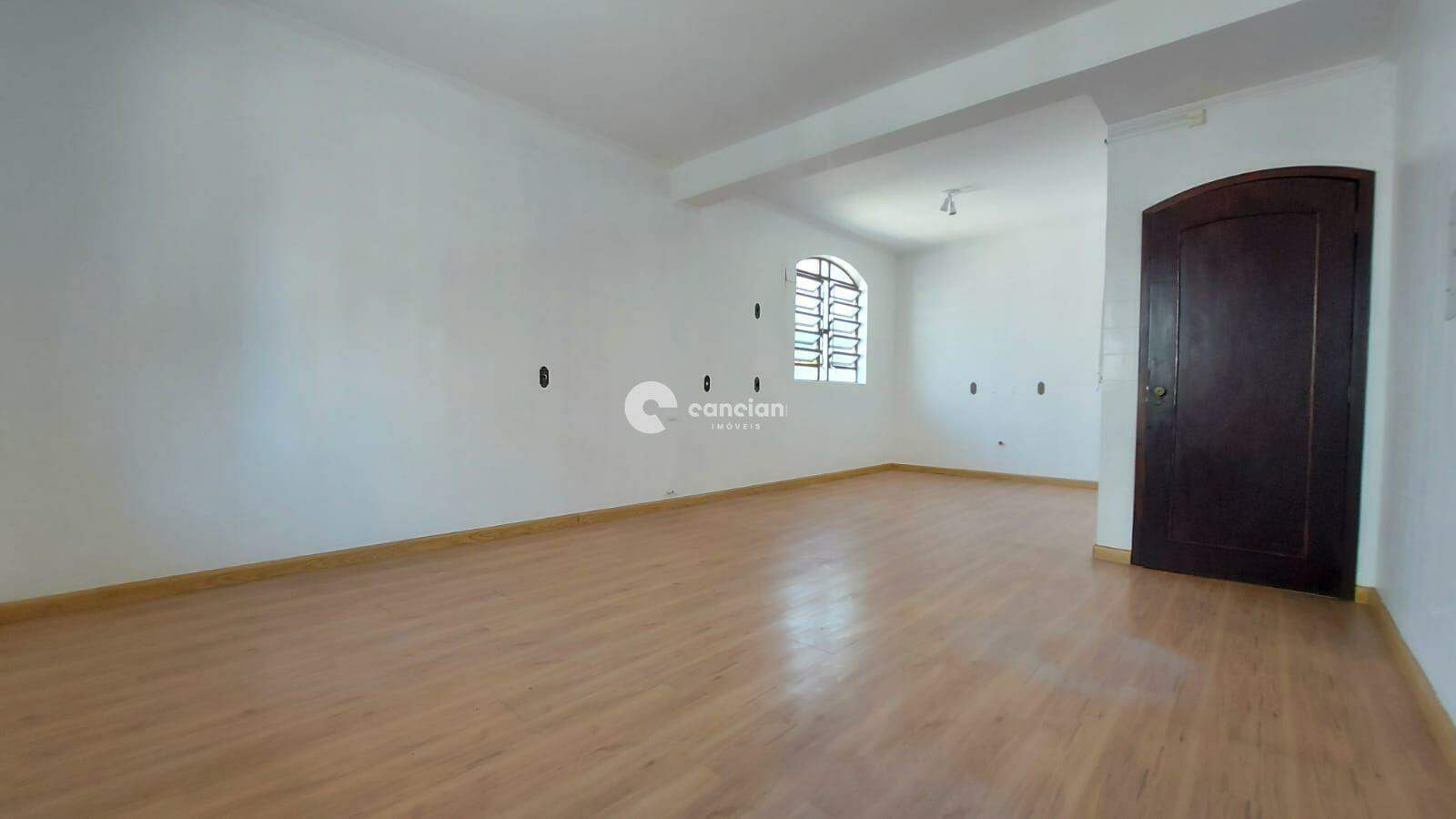Casa à venda no Centro: 