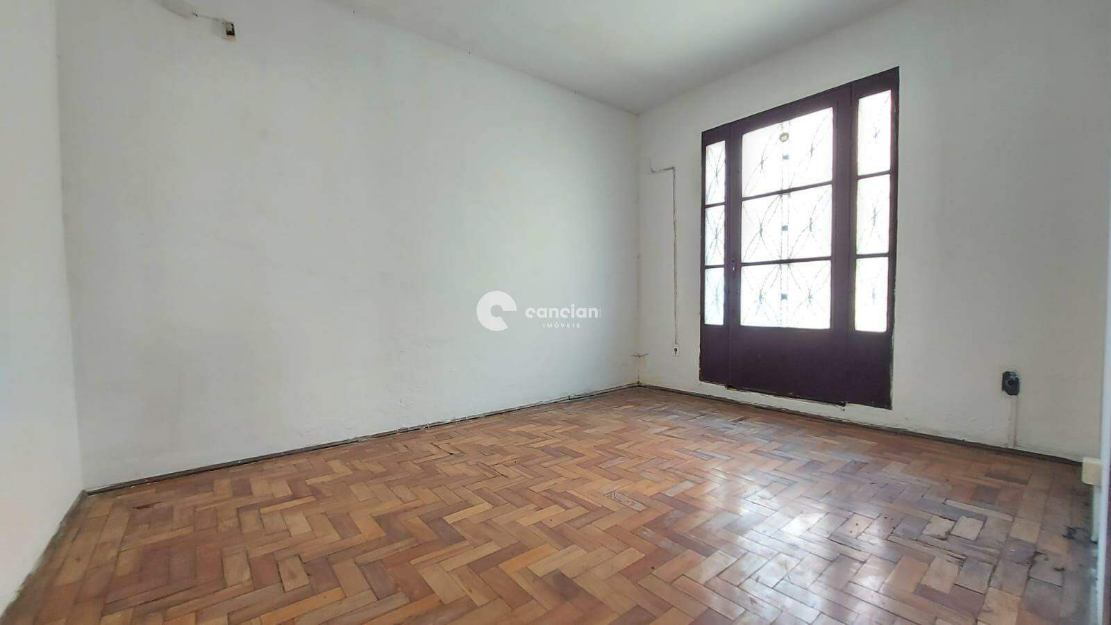 Casa à venda no Centro: 