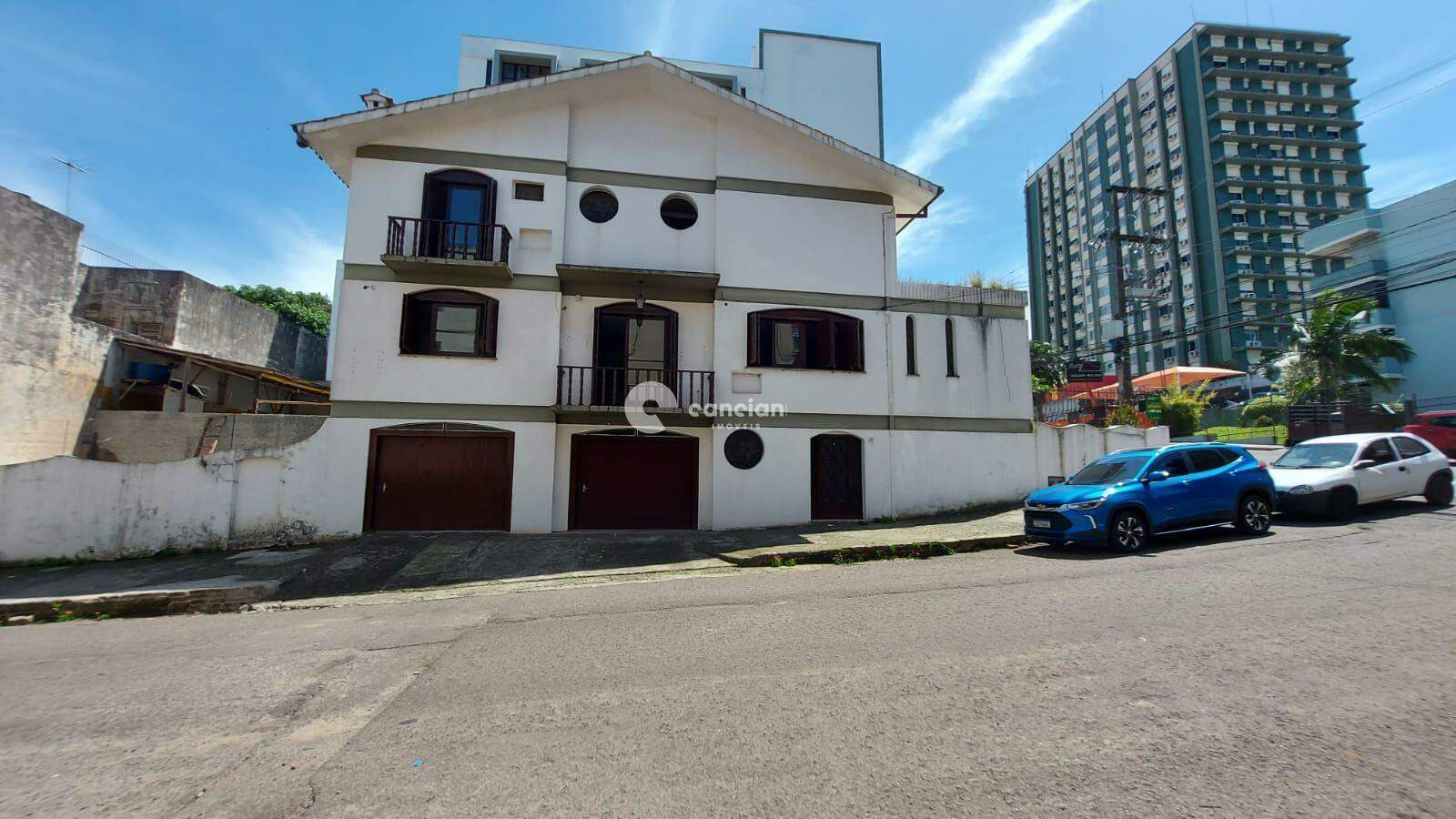 Casa à venda no Centro: 