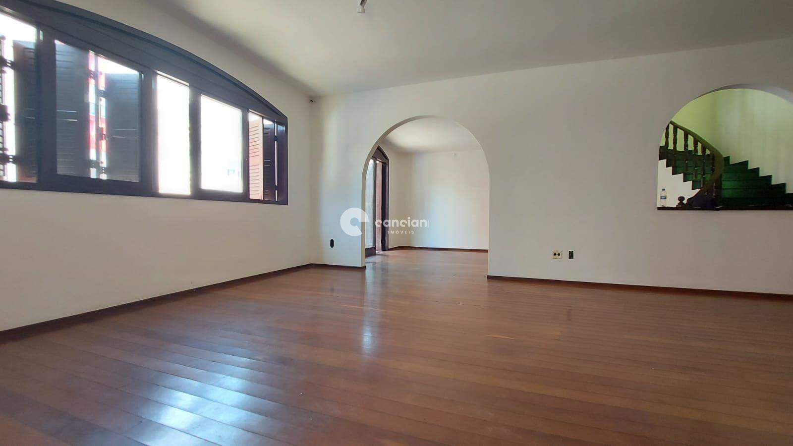 Casa à venda no Centro: 