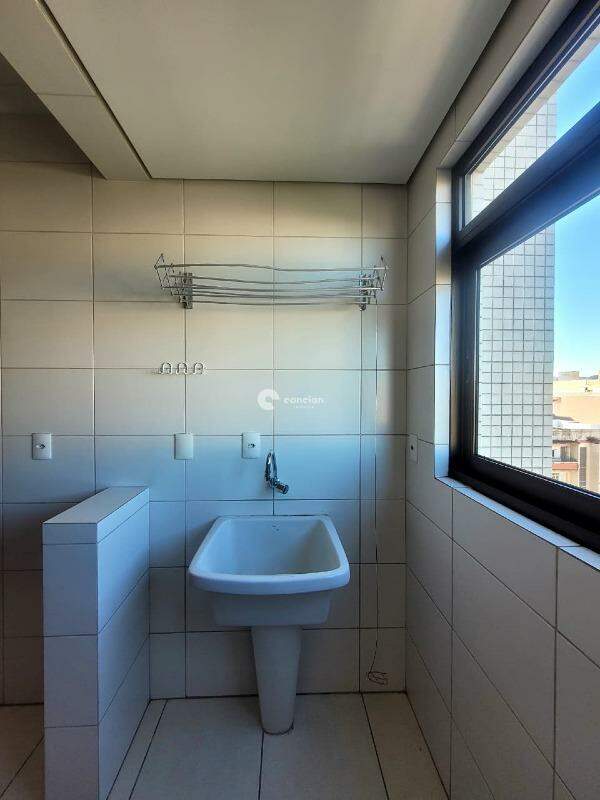 Apartamento para aluguel no Centro: 
