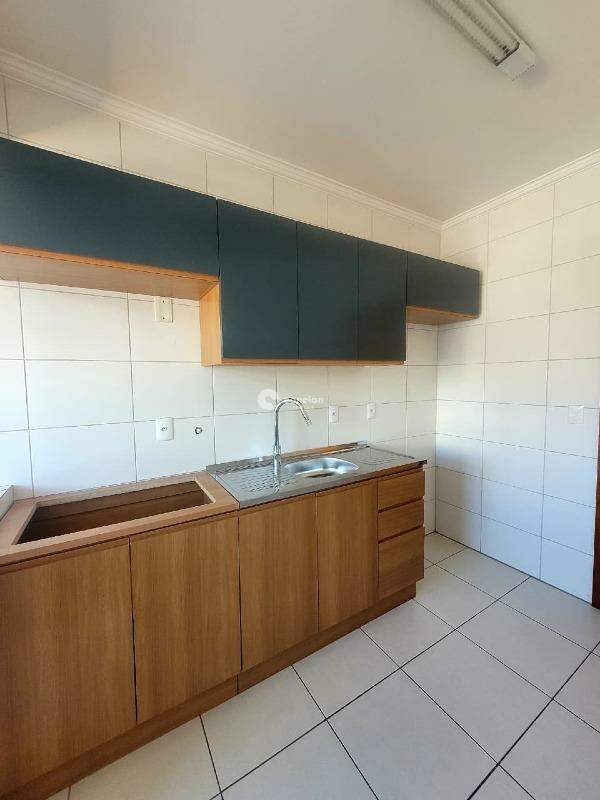 Apartamento para aluguel no Centro: 