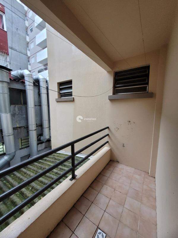 Apartamento para aluguel no Centro: 