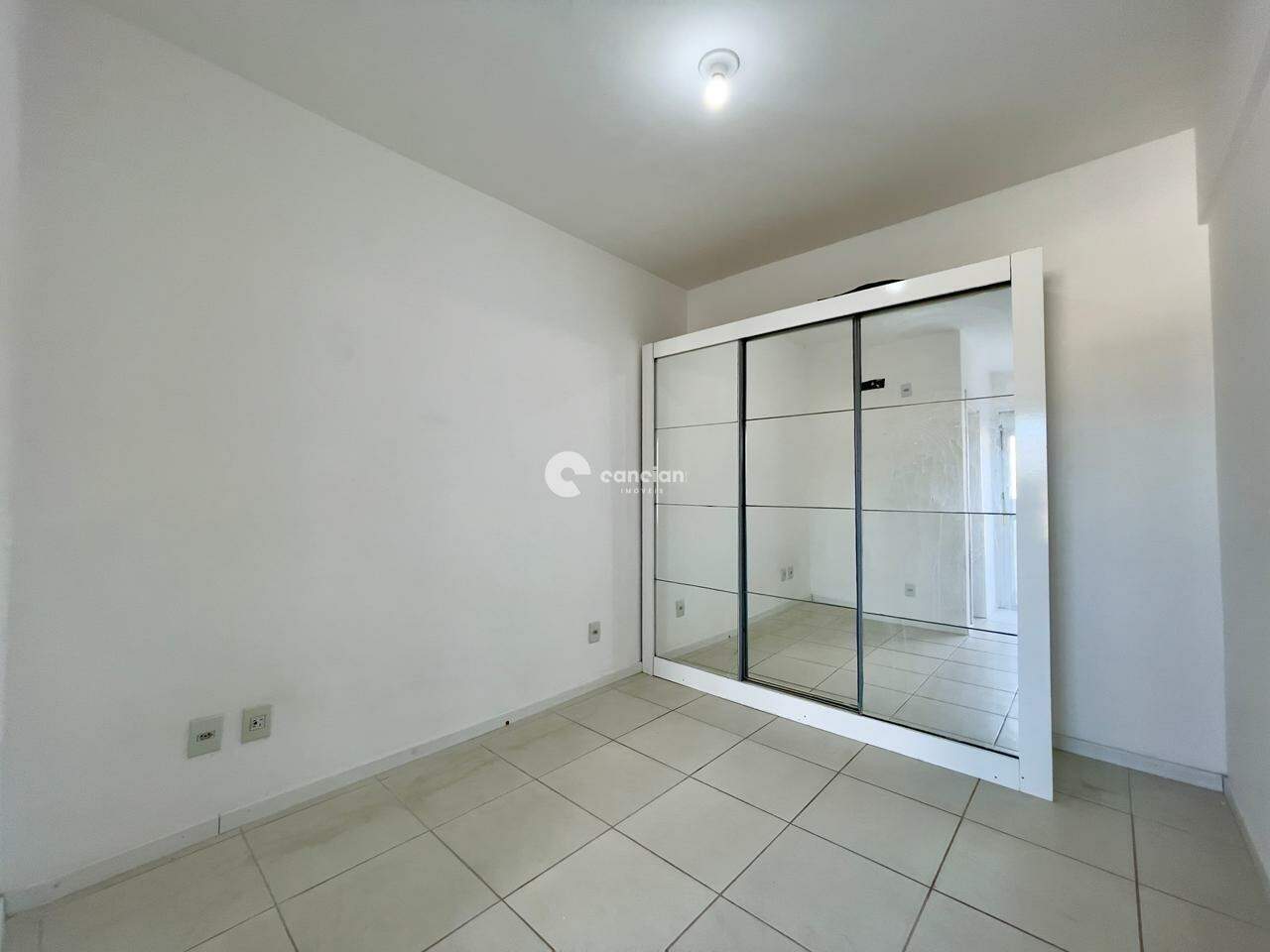 Apartamento para aluguel no Centro: 