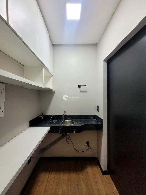 Sala Comercial para aluguel no Centro: 