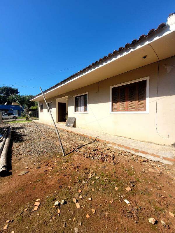Casa para aluguel no Camobi: 