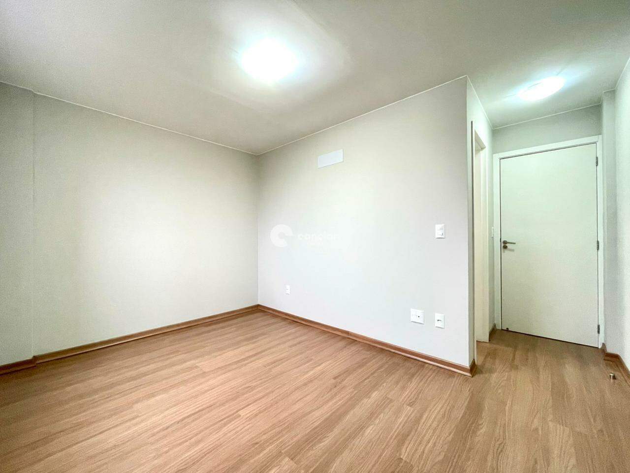 Apartamento para aluguel no Nossa Senhora Medianeira: