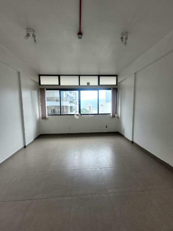 Sala Comercial para aluguel no Centro: 